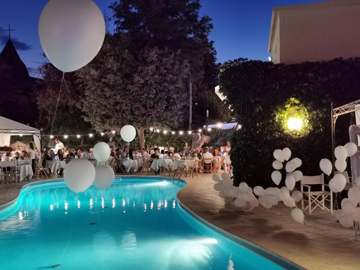 Villa Adriatica Ambienthotels Rimini Zewnętrze zdjęcie